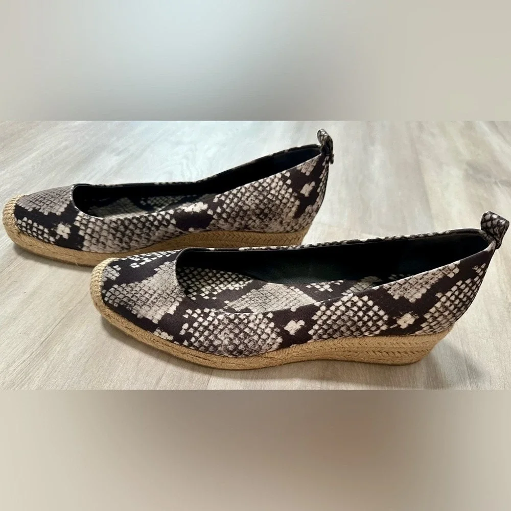 Tory Burch Espadrille Wedge Women 8.5 Grey‎ Snakeskin Good Jute Heel Logo
